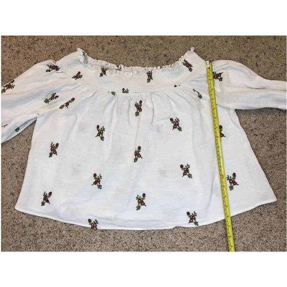 Altar’d State Top Boho Floral Embroidered Off Shoulder Blouse Crop Size Medium - Picture 10 of 10